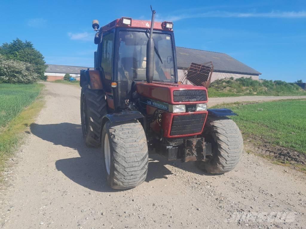 Case IH 845 XLA Plus Traktori