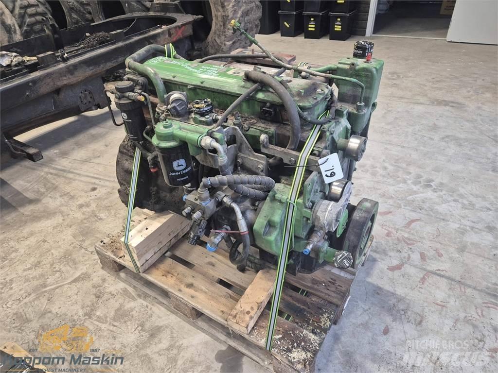 John Deere 1510e Dzinēji