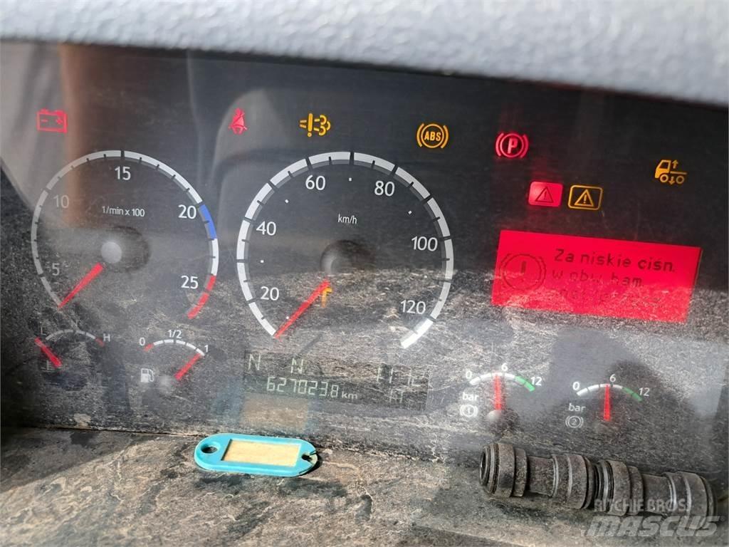 Scania P310 + HR Platformas/izkraušana no sāniem