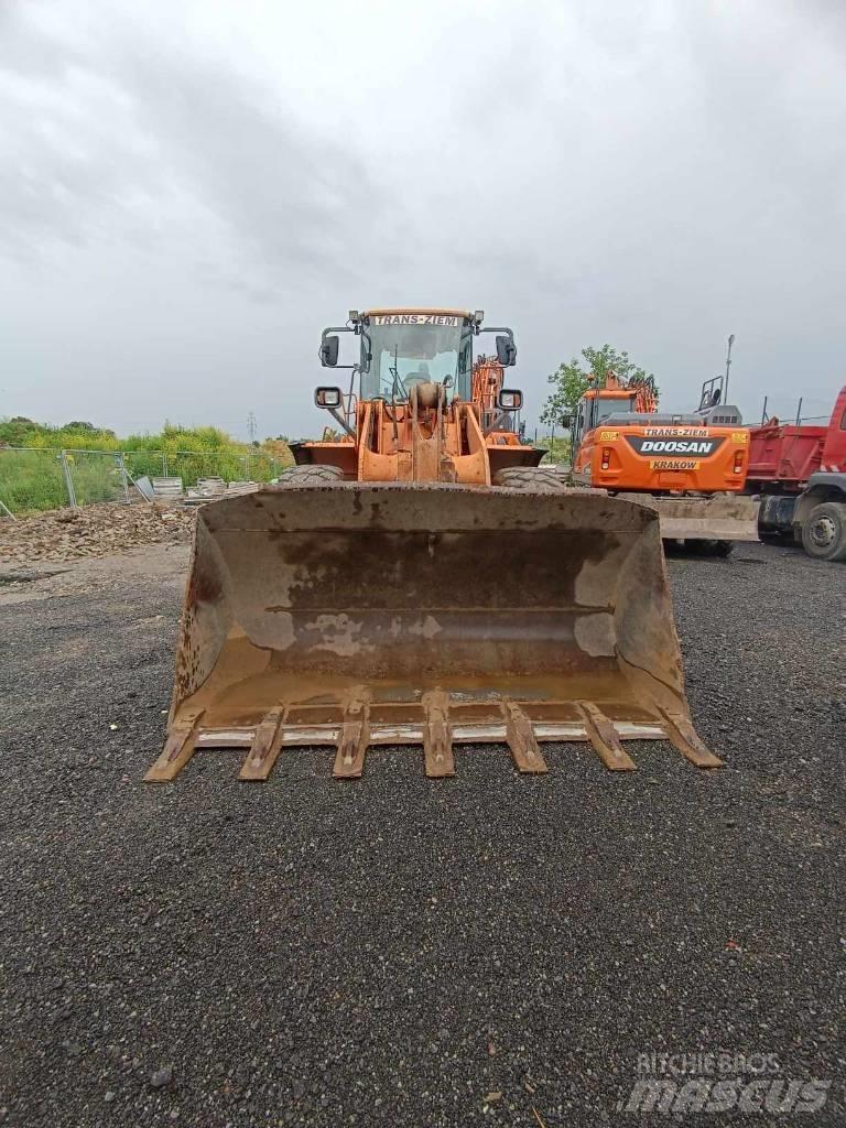 Doosan DL 350 Iekrāvēji uz riteņiem