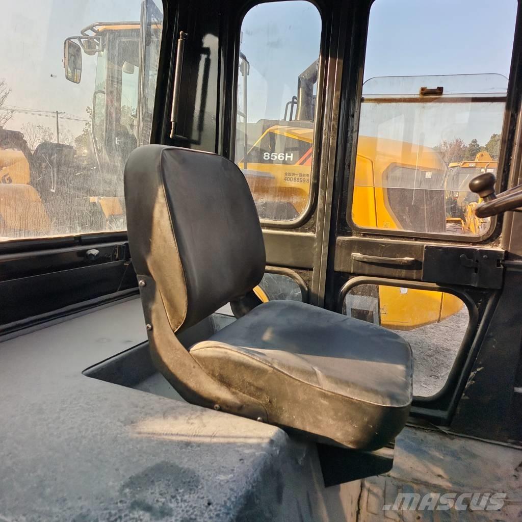 TCM FD 100 Tehnika ar dīzeļa dzinēju