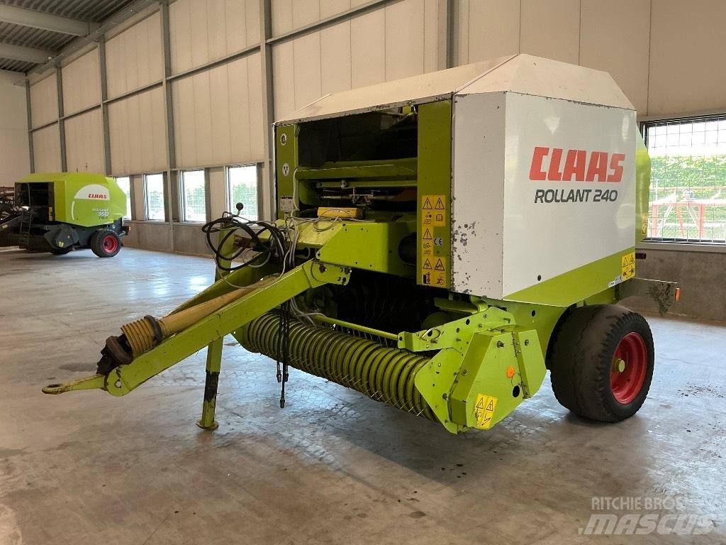 CLAAS Rollant 240 Rituļu preses
