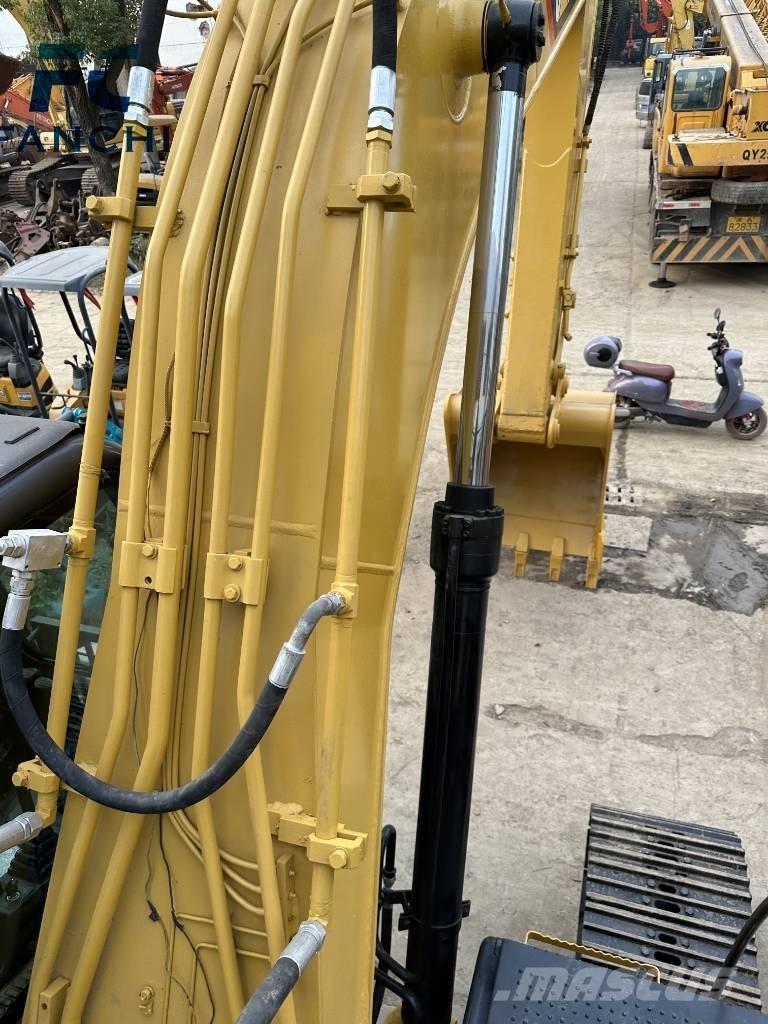 CAT 320 D Kāpurķēžu ekskavatori