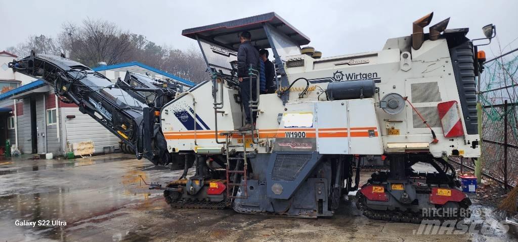 Wirtgen W1900 Asfalta dzesēšanas iekārtas