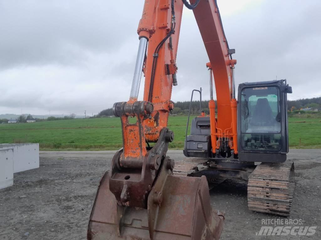 Hitachi Zaxis 130-5 Kāpurķēžu ekskavatori