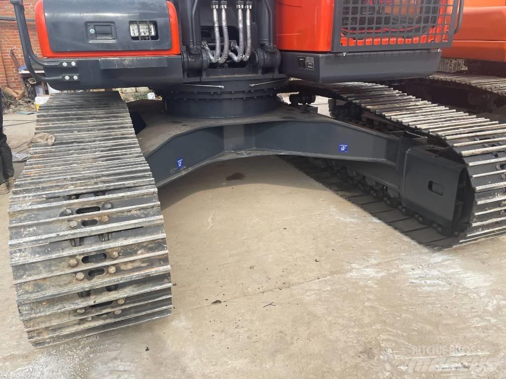 Doosan DX225lc-9 Kāpurķēžu ekskavatori