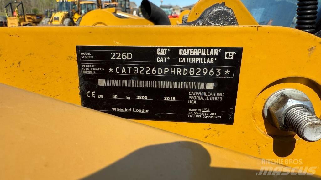 CAT 226 D Lietoti riteņu kompaktiekrāvēji