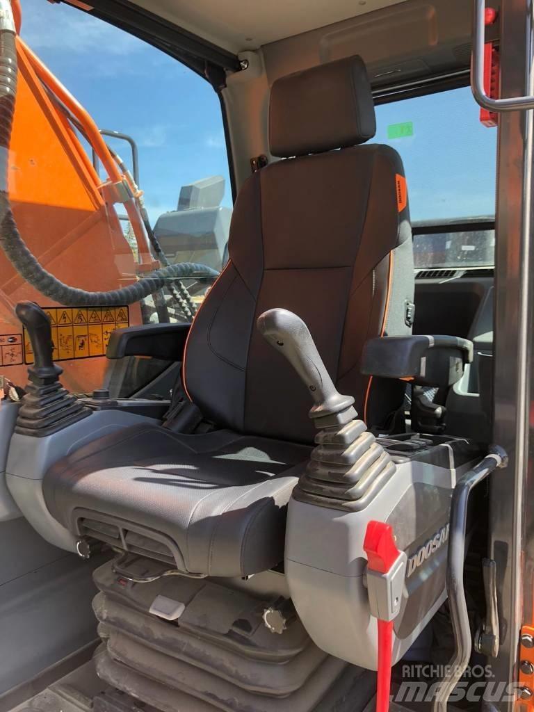 Doosan DX 300 LC-7 Kāpurķēžu ekskavatori