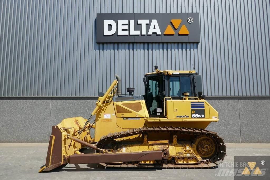 Komatsu D65WX-17 Kāpurķēžu buldozeri