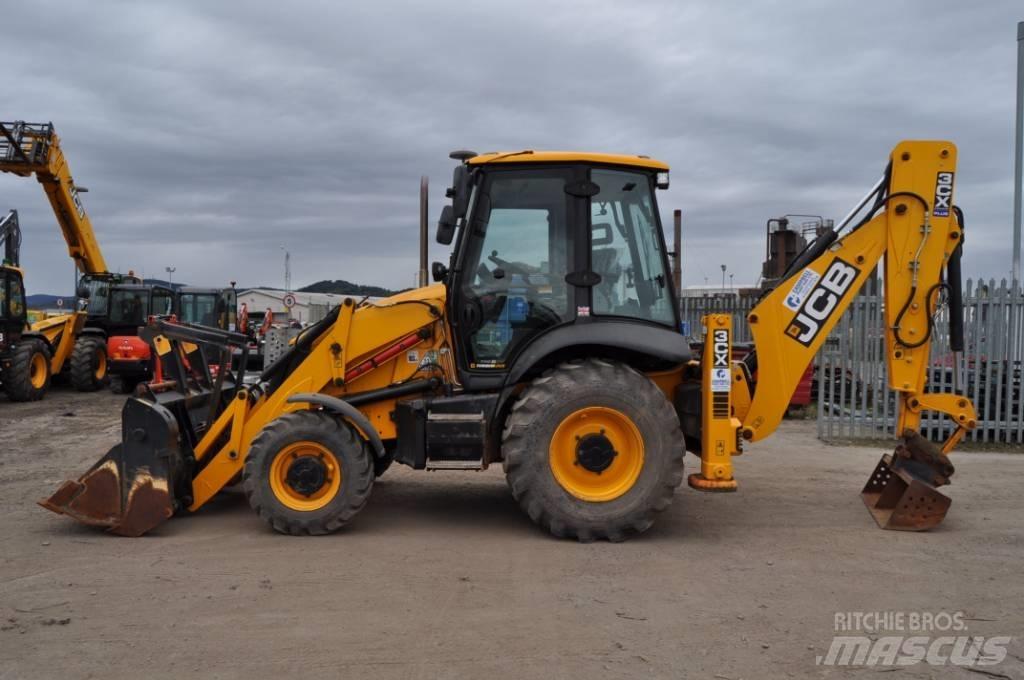 JCB 3 CX Ekskavatori-iekrāvēji