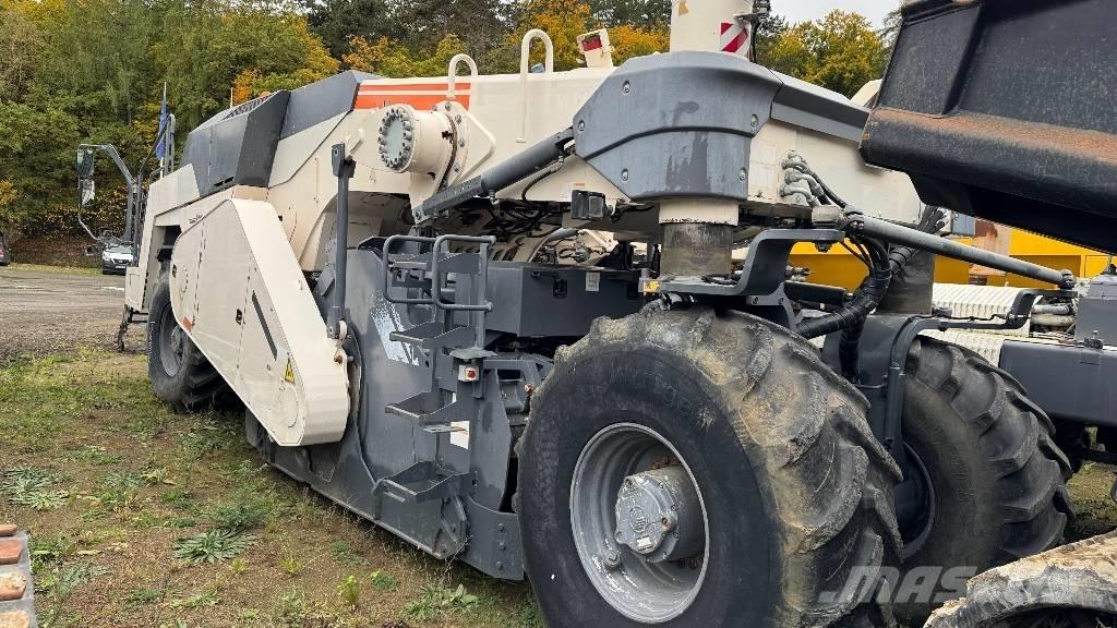 Wirtgen WR200i Asfalta savācējs