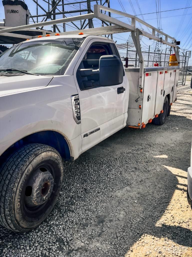 Ford F 350 XL Vieglais kravas automobilis/izkraušana no sāniem