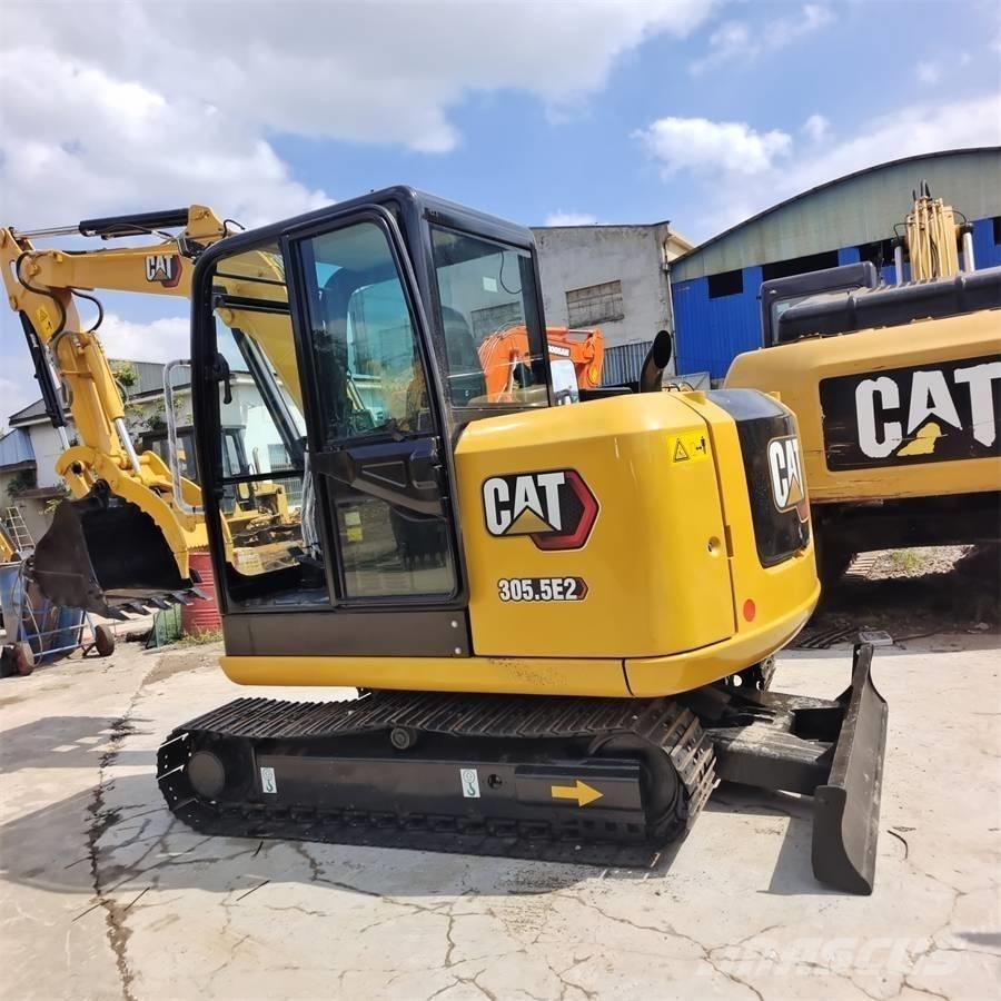 CAT 305.5 E Kāpurķēžu ekskavatori