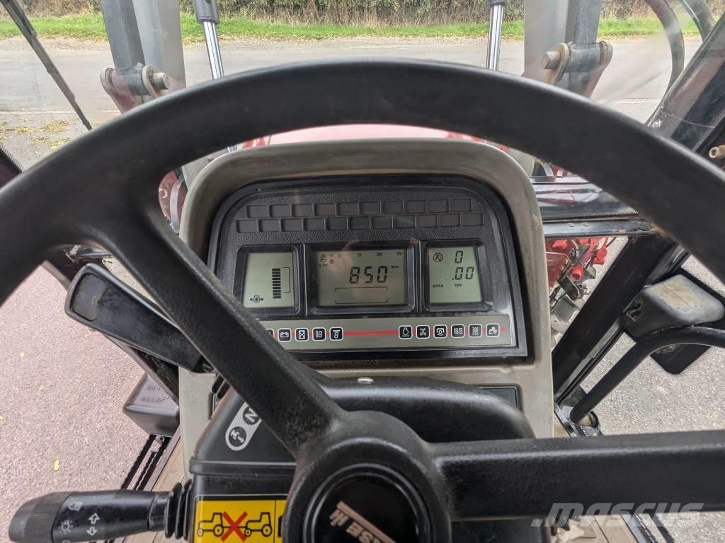 Case IH MXM 120 Traktori