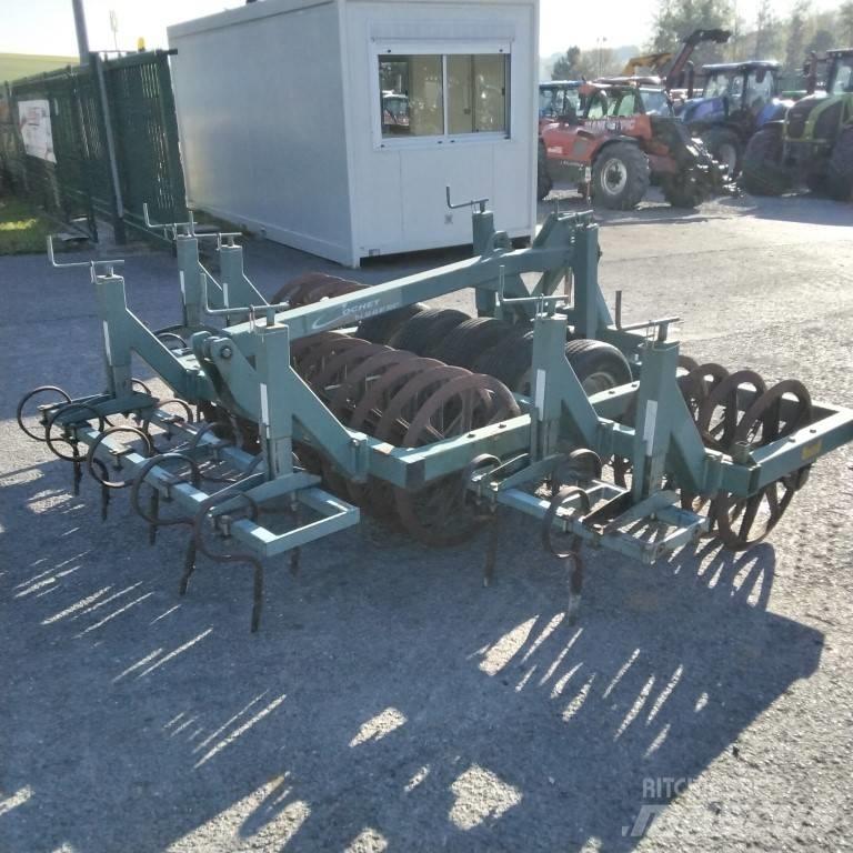 Cochet DP3 700/30 Cita augsnes apstrādes tehnika un papildaprīkojums