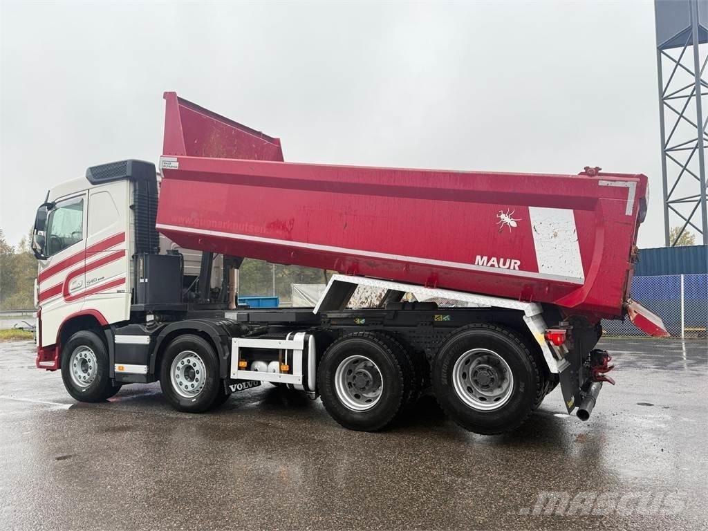 Volvo FH540 8x4 Pašizgāzējs
