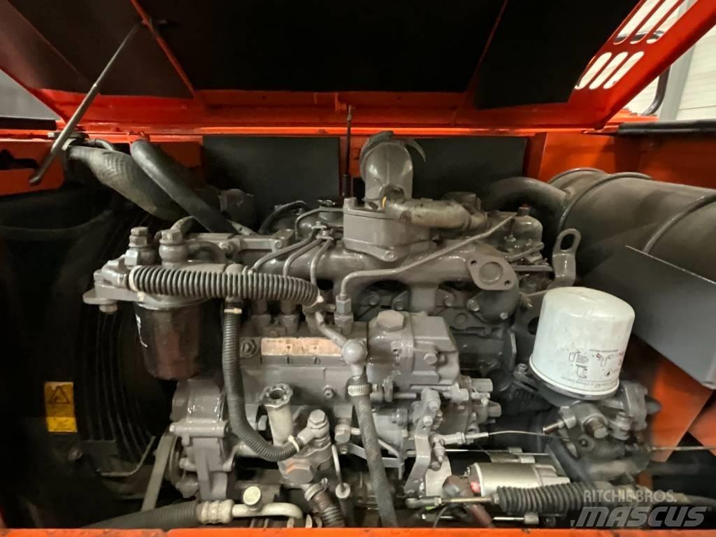 Hitachi ZX 70 Vidēja lieluma ekskavatori 7 t - 12 t