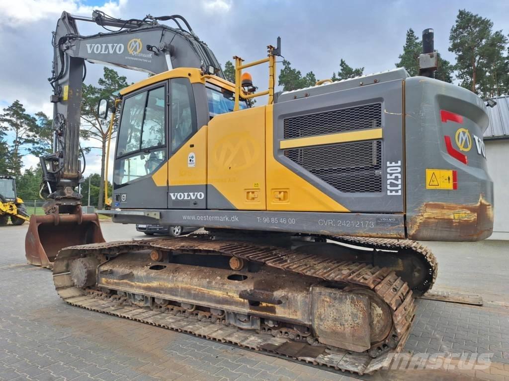 Volvo EC 250 EL Kāpurķēžu ekskavatori