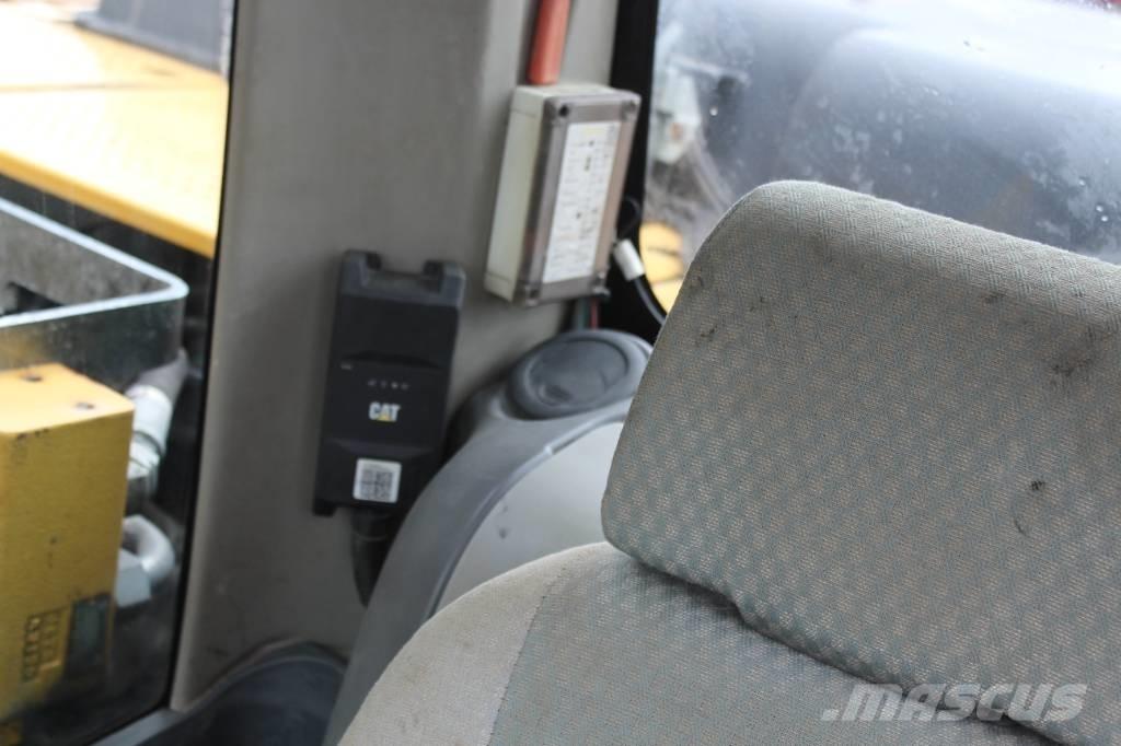 CAT 319 D L Kāpurķēžu ekskavatori