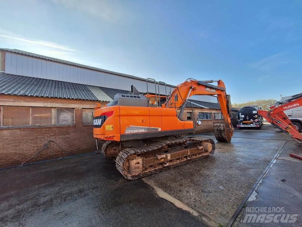 Doosan DX235lc Kāpurķēžu ekskavatori