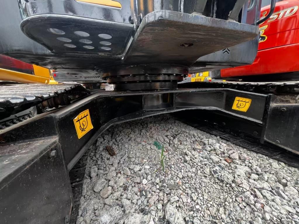 Sany SY 55 C Kāpurķēžu ekskavatori