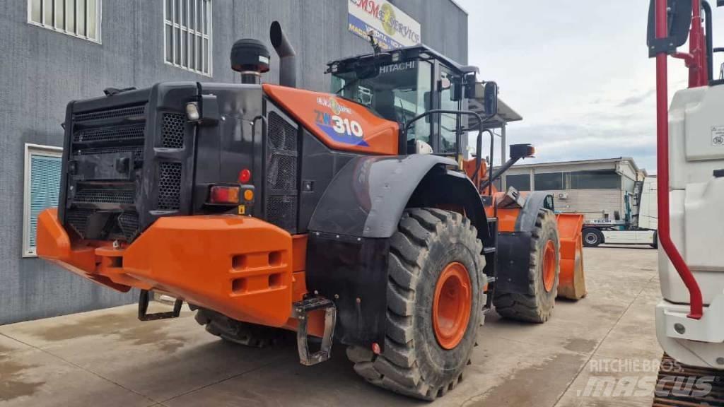 Hitachi ZW 310-6 Iekrāvēji uz riteņiem