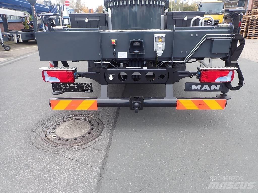 Böcker AK 37 Celtņi nelīdzenām virsmām
