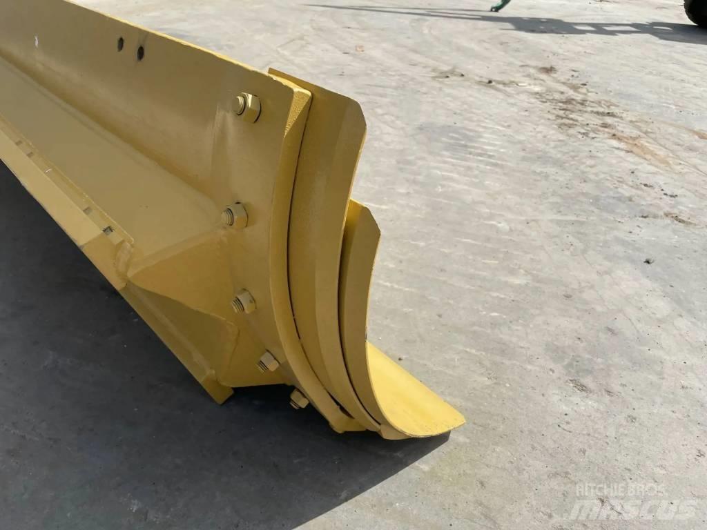 CAT 12H Moldboard Naži