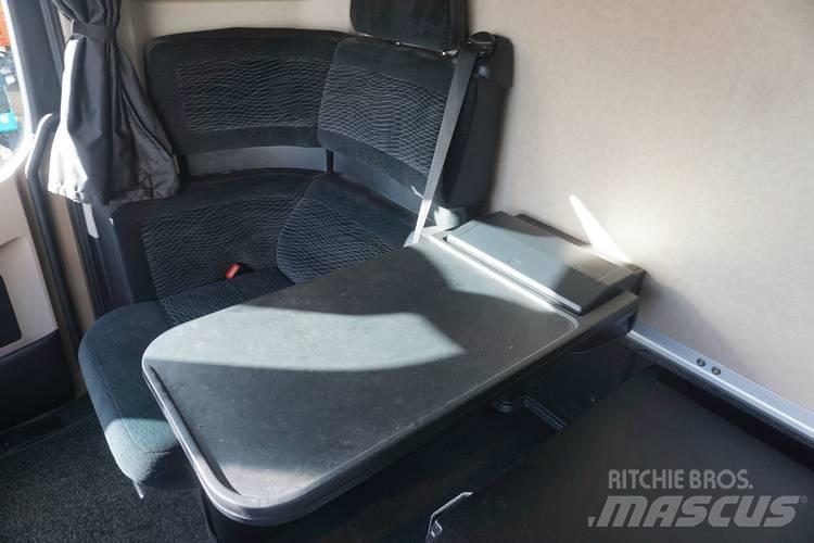 Mercedes-Benz Arocs Pašizgāzējs