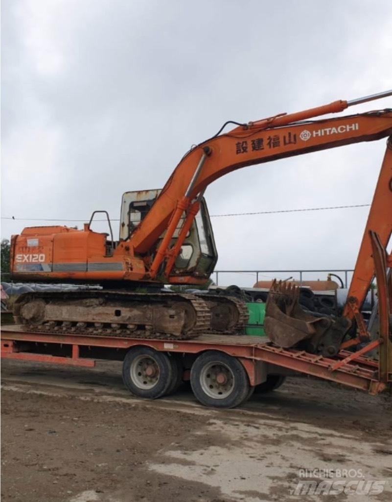 Hitachi EX 120-1 Kāpurķēžu ekskavatori
