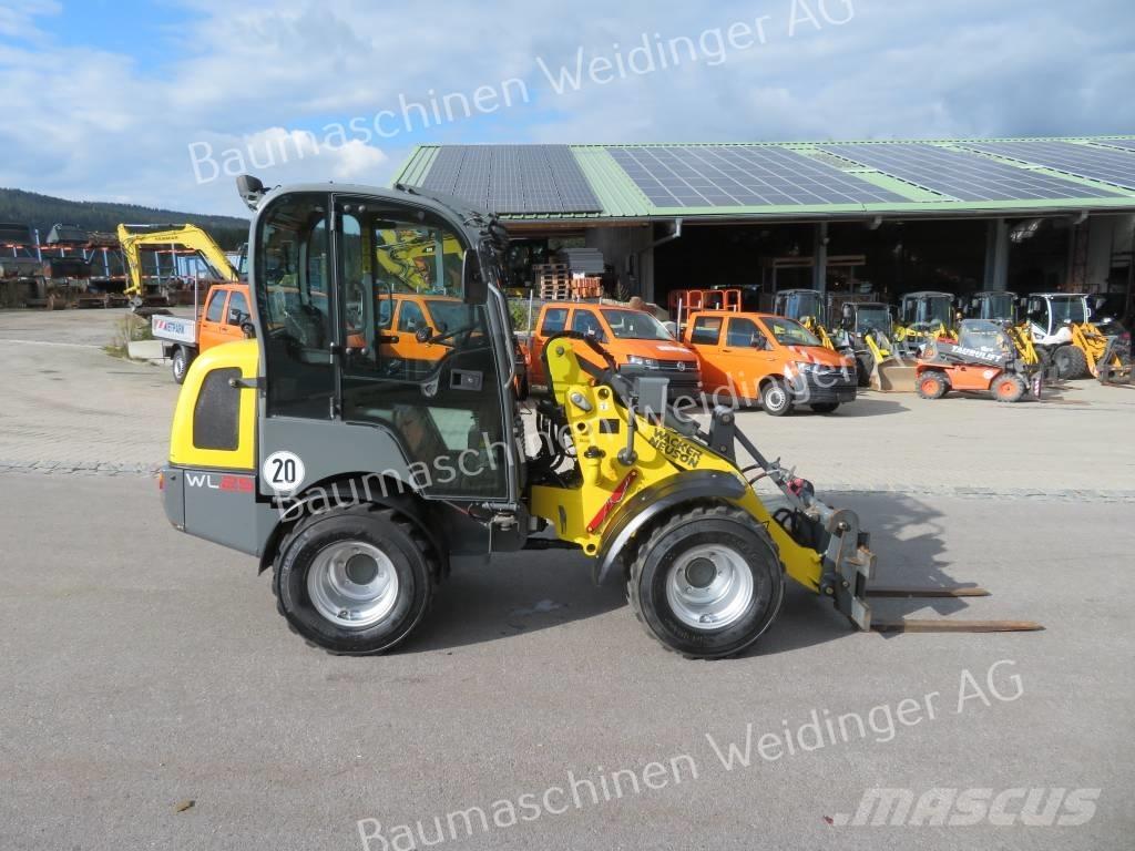 Neuson WL 25 Iekrāvēji uz riteņiem