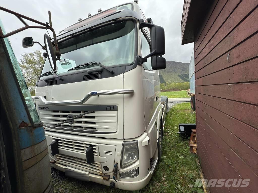 Volvo FH 540 Treileri ar āķi