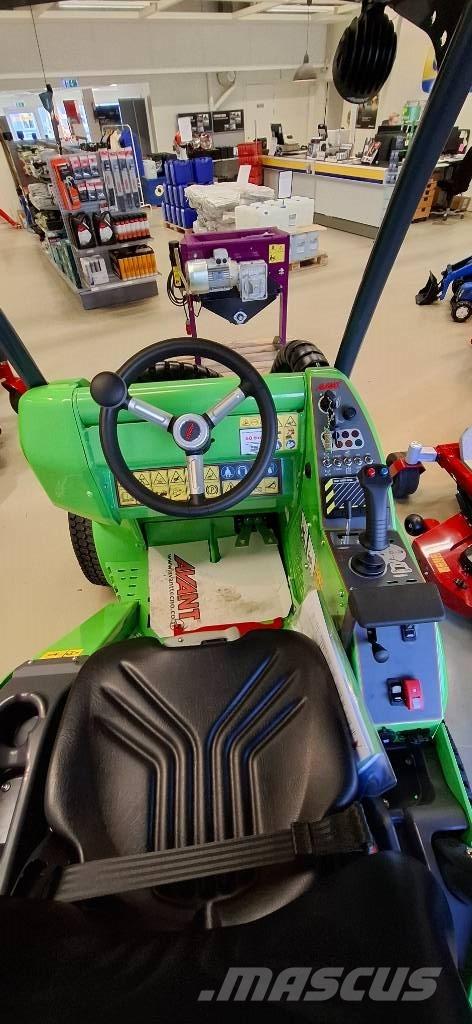 Avant 528 Multifunkcionālie iekrāvēji