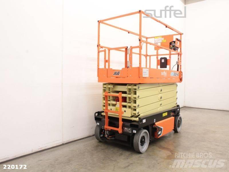JLG 3246 ES Šķerveida pacēlāji