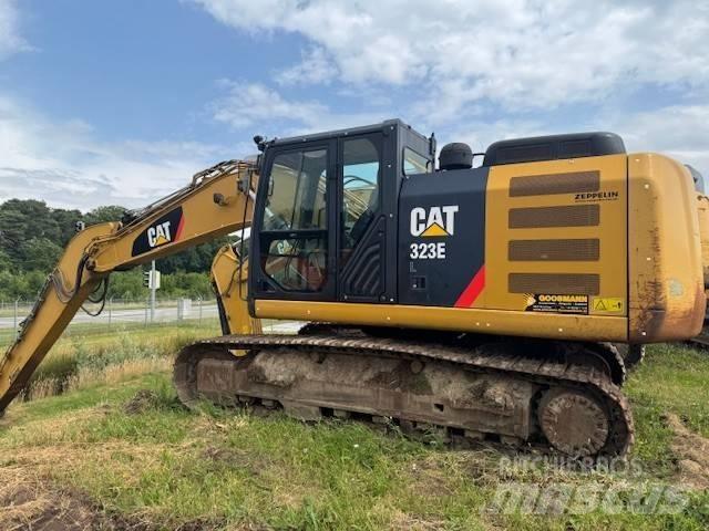 CAT 323 E Kāpurķēžu ekskavatori