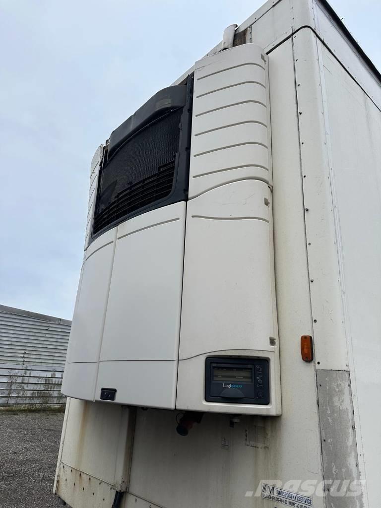 VAK V-4-40 Treileri ar ar temperatūras kontroli