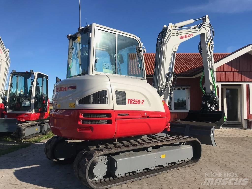 Takeuchi TB250-2 Mini ekskavatori < 7 t