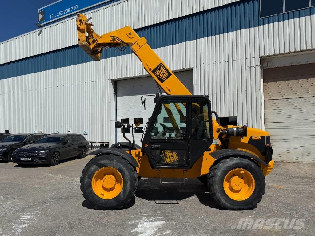 JCB 528-70 Teleskopiskie manipulatori