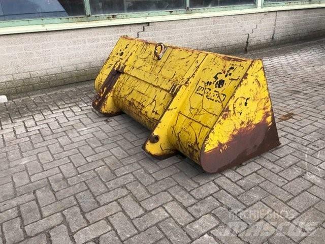 Manitou Tanden bak Kausi