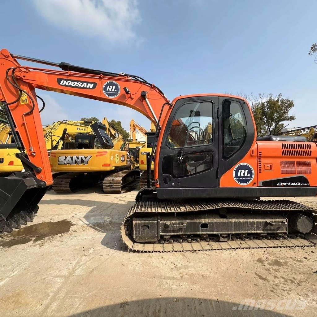 Doosan DX140LC-9C Kāpurķēžu ekskavatori