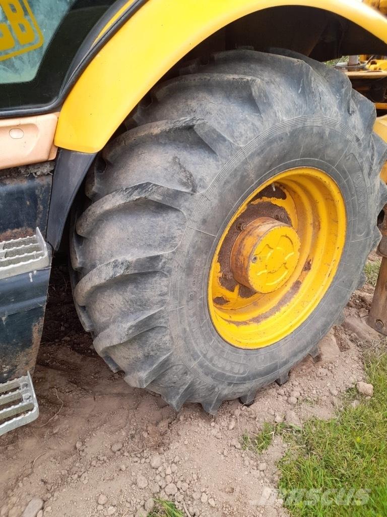 JCB 3 CX Ekskavatori-iekrāvēji