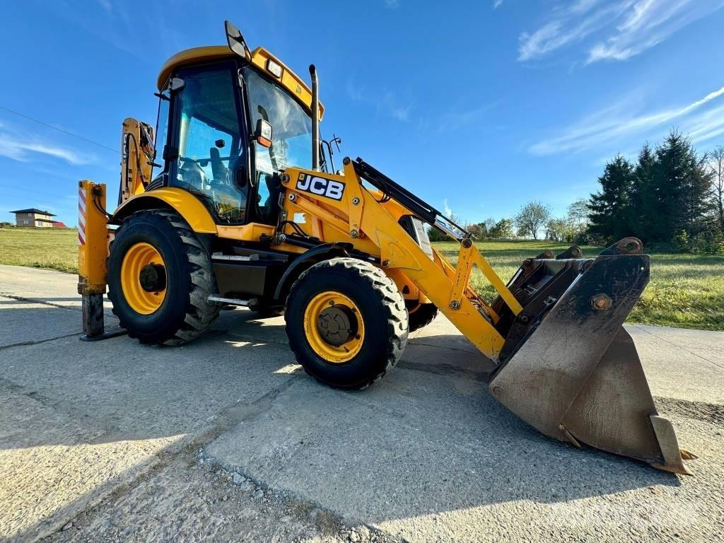 JCB 3CX Ekskavatori-iekrāvēji