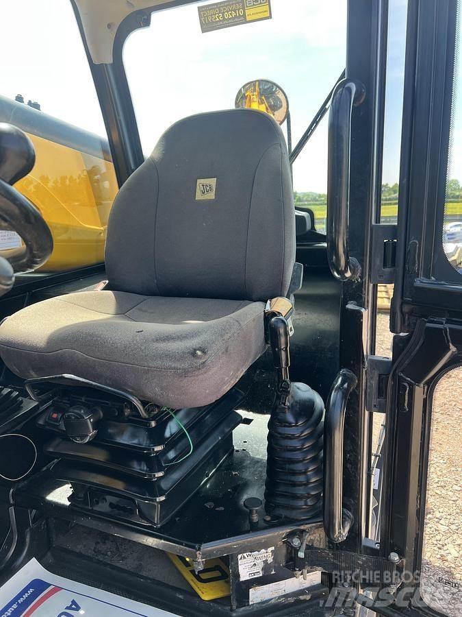 JCB 535-95 Teleskopiskie manipulatori