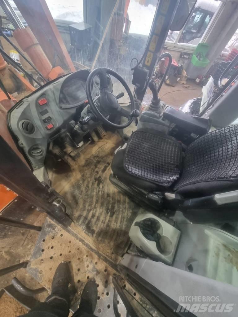 Hitachi ZW 310-6 Iekrāvēji uz riteņiem