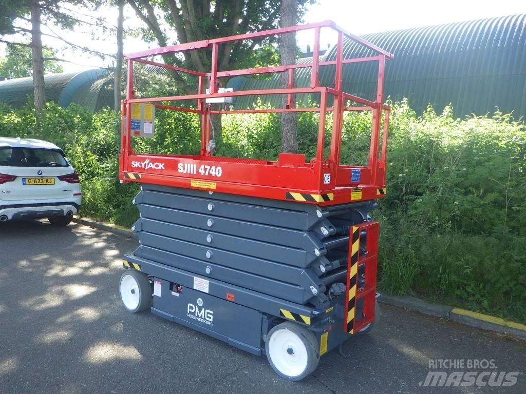 SkyJack SJ4740 Šķerveida pacēlāji
