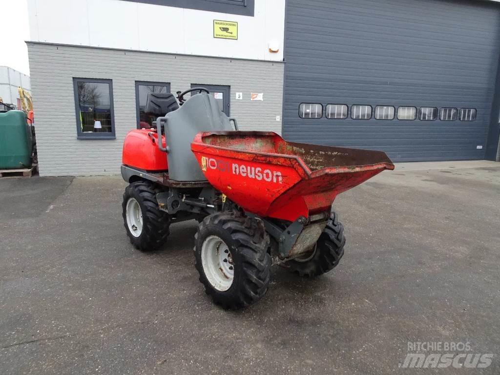 Neuson 1001 Mini pašizgāzēji