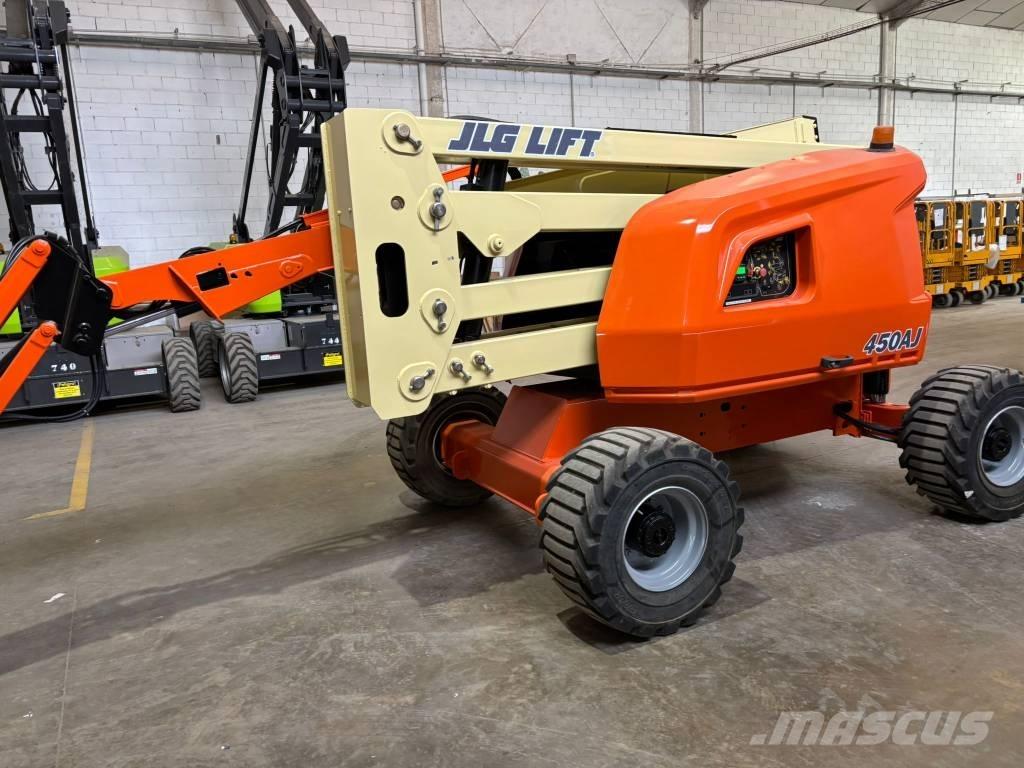 JLG 450 AJ Strēles pacēlāji