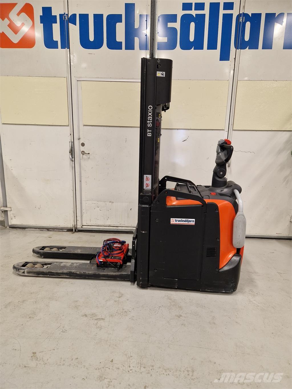 Toyota SPE120L Pašgājēji krautnētāji