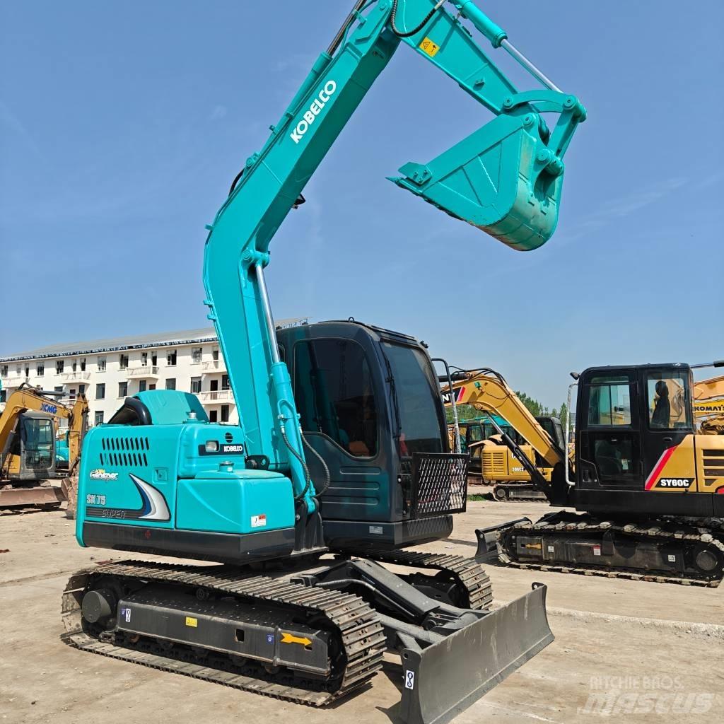 Kobelco 75D Kāpurķēžu ekskavatori