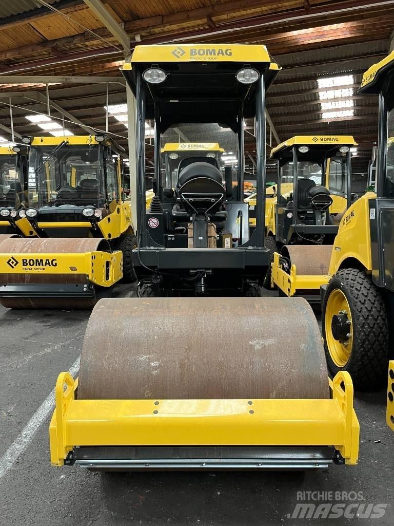 Bomag BW 124 DH-5 Vienvalča grunts veltņi
